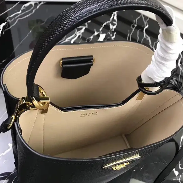 1907BP0019 Prada Bags 0716